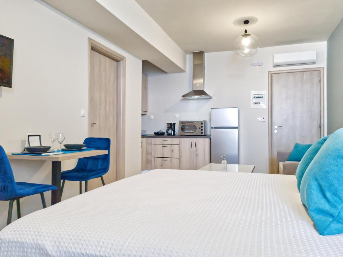 Epipleon Luxury Suites -104- Δωμάτιο 35Τμ Με Βεράντα 35Τμ Μπροστά Στη Θάλασσα Nafpaktos エクステリア 写真
